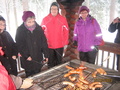 2013 Makkaranpaistoa rantasaunalla.